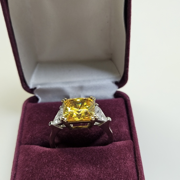 Radiant Sterling 925 Silver With Diamonique Ring, Set In A Halo Design - Picture 2 of 9